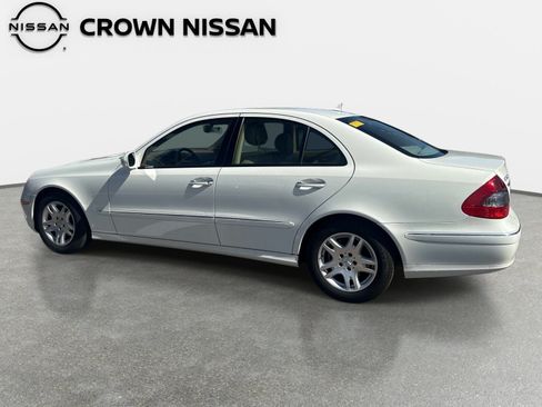 Used 2007 Mercedes-Benz E 320 BlueTEC Sedan image 4