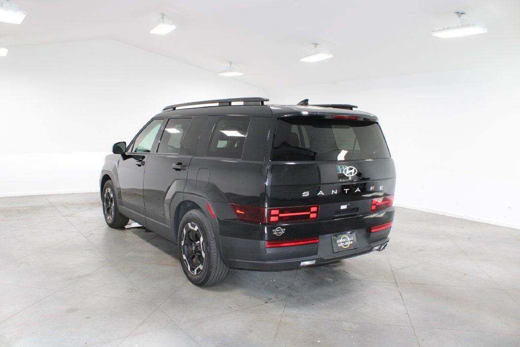 Used 2026 Hyundai Santa Fe SEL FWD image 7