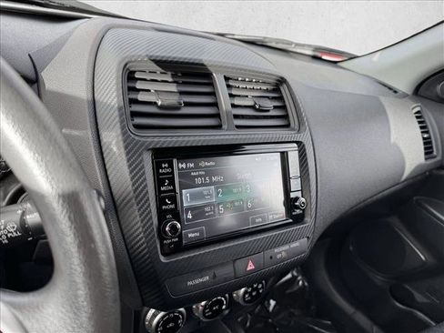 Used 2024 Mitsubishi Outlander Sport ES image 13