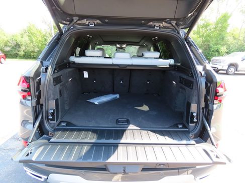 New 2026 BMW X5 xDrive40i w/ Executive Package image 22
