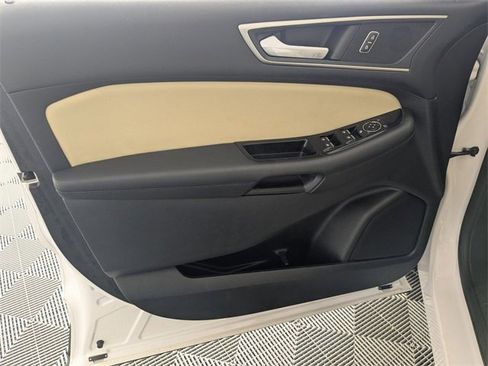 Used 2019 Ford Edge SEL w/ Equipment Group 201A image 10