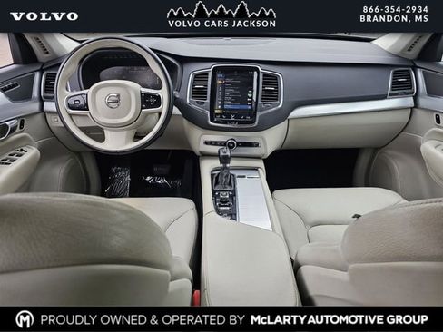 Used 2018 Volvo XC90 T6 Momentum w/ Convenience Package image 8