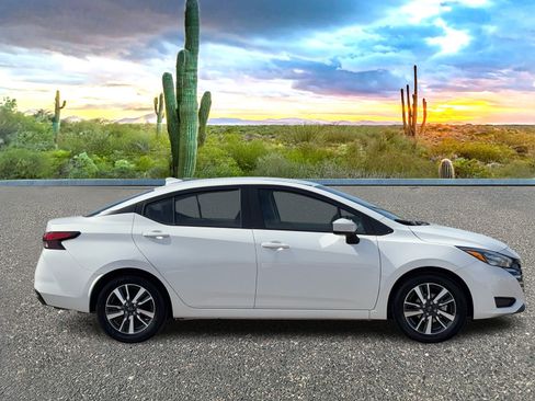 Certified 2025 Nissan Versa SV image 6