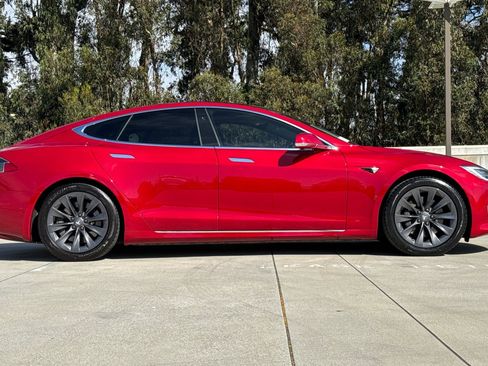 Used 2019 Tesla Model S Long Range AWD/4WD image 7