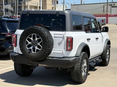 Used 2024 Ford Bronco Badlands AWD/4WD image 4