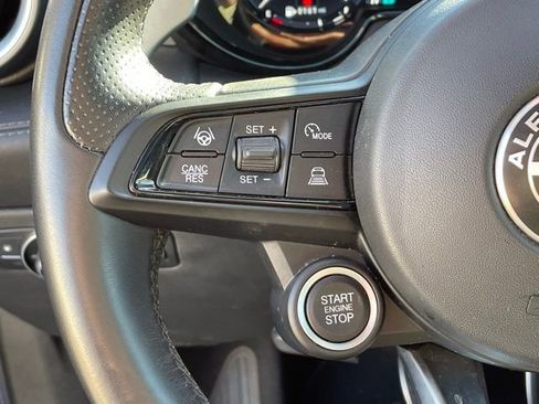 Used 2024 Alfa Romeo Tonale Veloce image 21