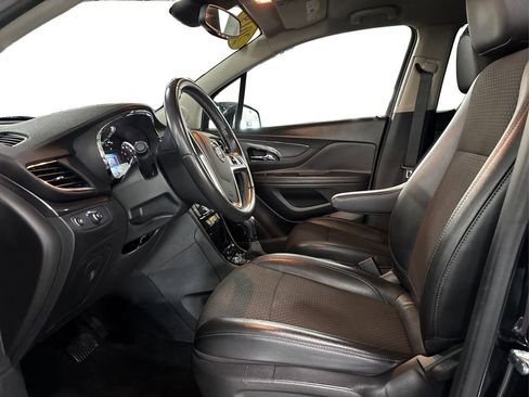 Used 2019 Buick Encore Preferred AWD/4WD image 9