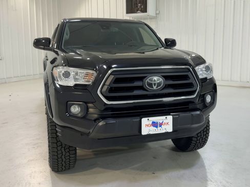 Used 2022 Toyota Tacoma SR5 image 4