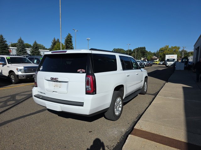 Used 2019 GMC Yukon XL SLT AWD/4WD image 4