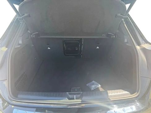 Used 2018 Mercedes-Benz GLA 250 4MATIC image 34