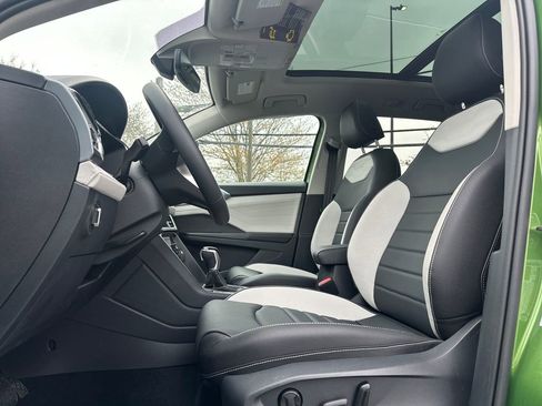 New 2026 Volkswagen Taos SEL AWD/4WD image 3