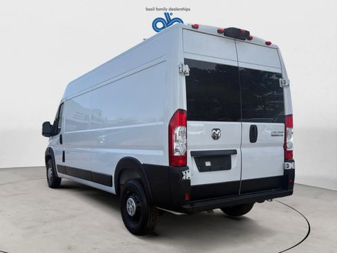 Used 2023 RAM ProMaster 2500 image 4