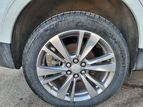 Used 2024 Cadillac XT5 Premium Luxury image 13