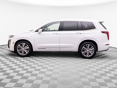 Certified 2025 Cadillac XT6 Premium Luxury w/ Platinum Package AWD/4WD image 2
