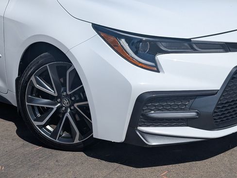 Used 2021 Toyota Corolla SE w/ SE Premium Package FWD image 10