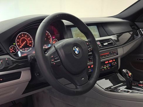 Used 2013 BMW 550i Sedan RWD image 19