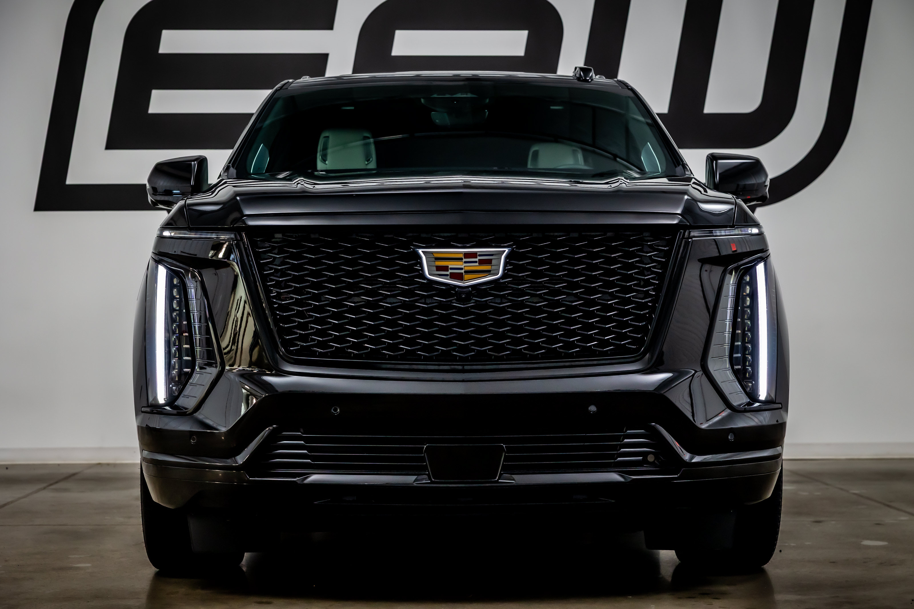 Used 2026 Cadillac Escalade Platinum Sport AWD/4WD image 4