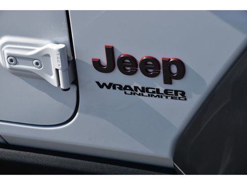Used 2018 Jeep Wrangler Unlimited Rubicon image 29