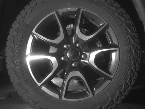 Used 2025 Jeep Compass Trailhawk image 15