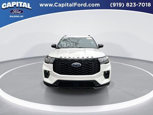 Certified 2025 Ford Explorer ST-Line w/ Premium Package image 3