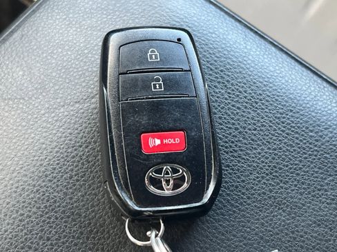 Used 2024 Toyota Tacoma TRD Sport image 27