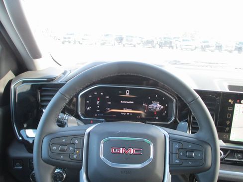 New 2026 GMC Sierra 1500 SLT w/ SLT Premium Plus Package image 22