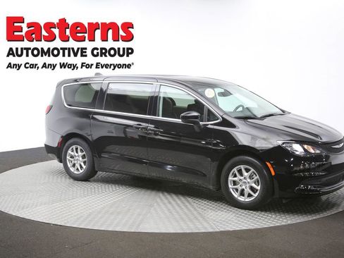 Used 2024 Chrysler Voyager LX image 46
