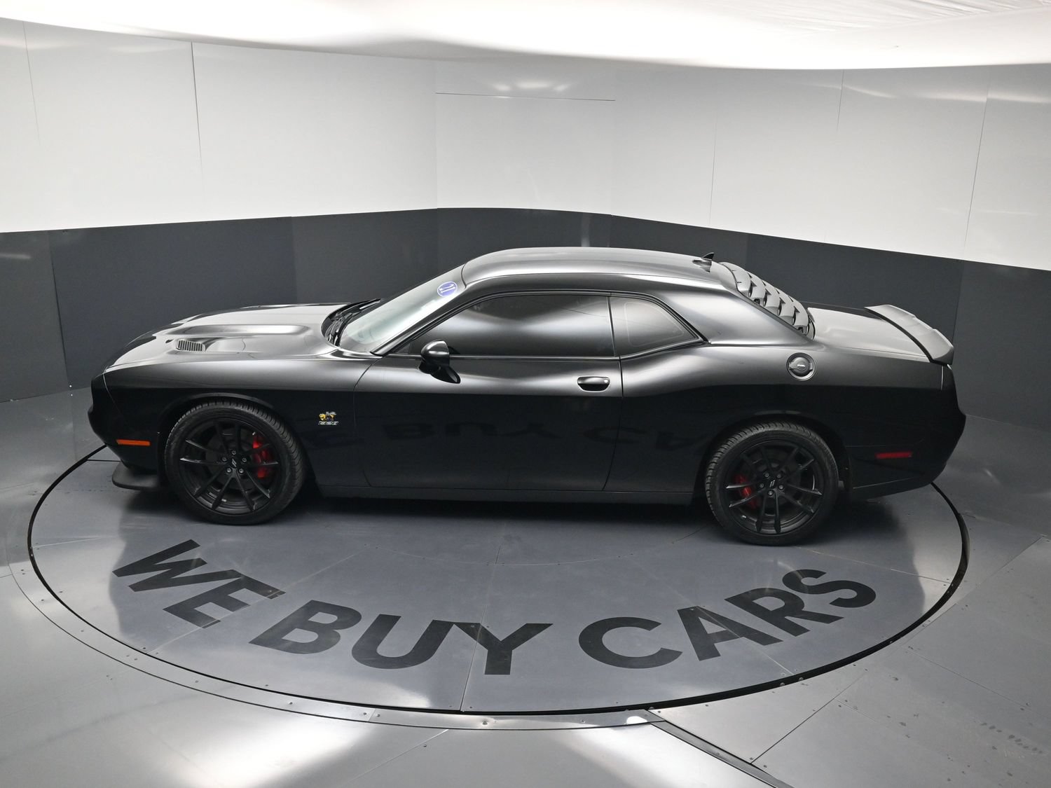 Used 2021 Dodge Challenger R/T Scat Pack RWD image 29