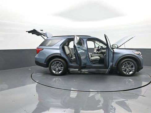 New 2025 Ford Explorer Active w/ Active Comfort Package image 36