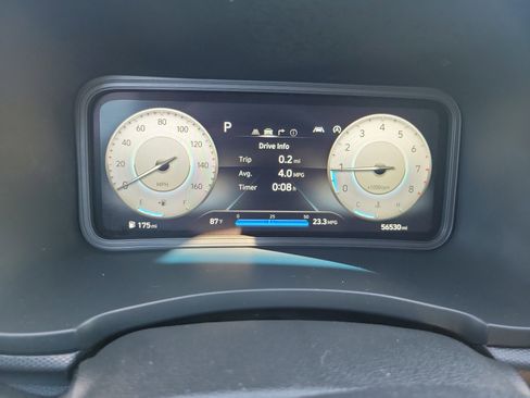 Used 2022 Hyundai Kona Limited AWD/4WD image 22