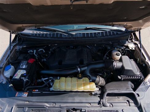 Used 2020 Ford Expedition Limited w/ Equipment Group 302A AWD/4WD image 14