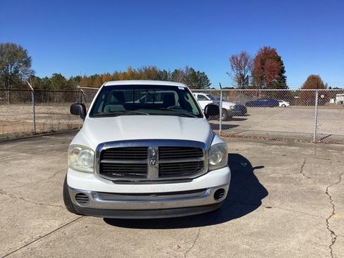 Used 2007 Dodge Ram 1500 Truck SLT image 2