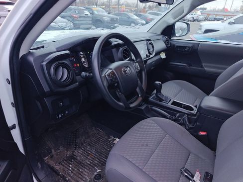 Used 2023 Toyota Tacoma SR image 8