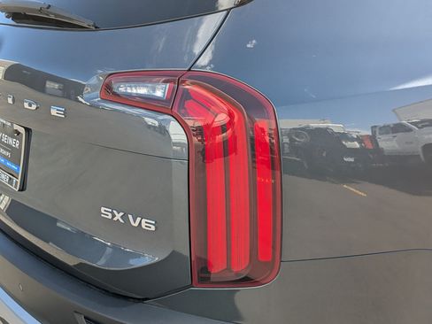 Used 2020 Kia Telluride SX w/ Towing Package AWD/4WD image 11