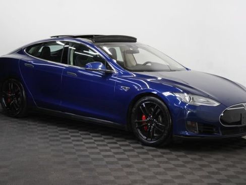 Used 2015 Tesla Model S 70D AWD/4WD image 5