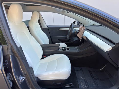 Used 2023 Tesla Model 3 Standard Range RWD image 16