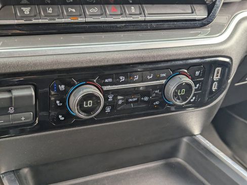 Used 2024 Chevrolet Silverado 3500 High Country w/ High Country Premium Package image 40