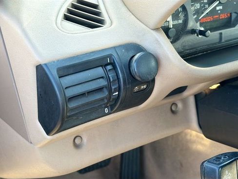 Used 1997 BMW Z3 1.9 image 10