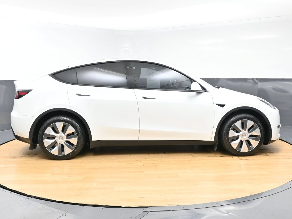 Used 2023 Tesla Model Y Long Range AWD/4WD image 7
