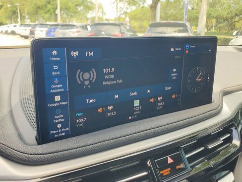 Used 2025 Acura MDX FWD image 30