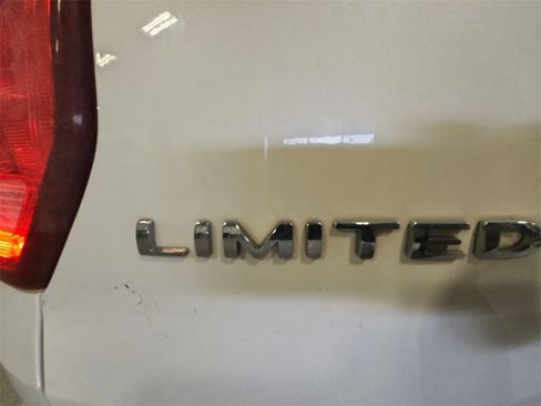 Used 2017 Ford Explorer Limited w/ Equipment Group 301A image 31