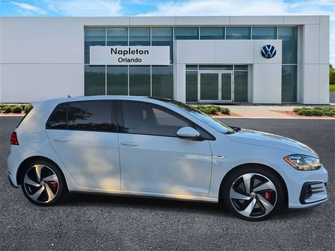 Used 2019 Volkswagen GTI SE image 3