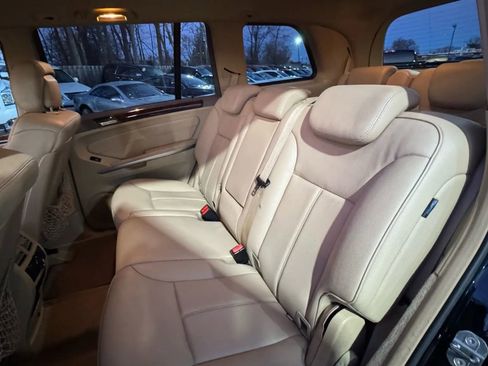 Used 2010 Mercedes-Benz GL 450 4MATIC image 18