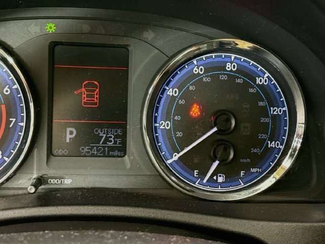 Used 2019 Toyota Corolla LE FWD image 12