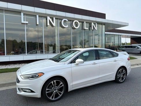 Used 2017 Ford Fusion Titanium FWD image 1