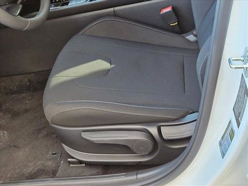 New 2026 Hyundai Elantra SEL Sport FWD image 4