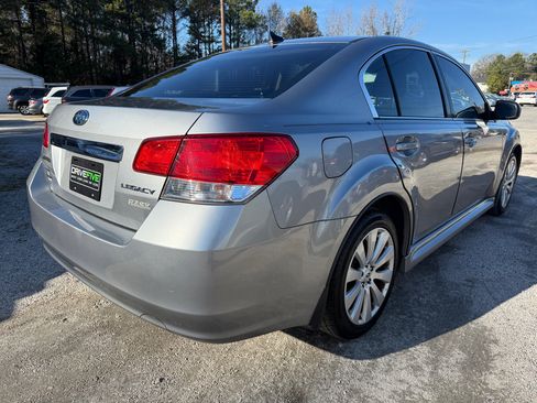 Used 2011 Subaru Legacy 2.5i Limited image 5
