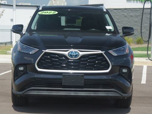 Used 2022 Toyota Highlander XLE image 24