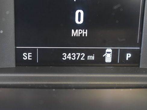 Used 2020 Chevrolet Silverado 1500 Custom w/ Custom Value Package image 20