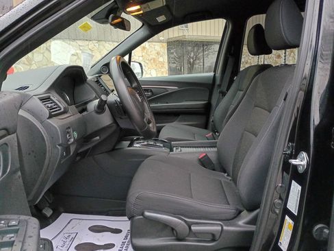 Used 2021 Honda Passport Sport image 9